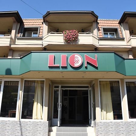 Garni Hotel Lion Jagodina Exteriör bild