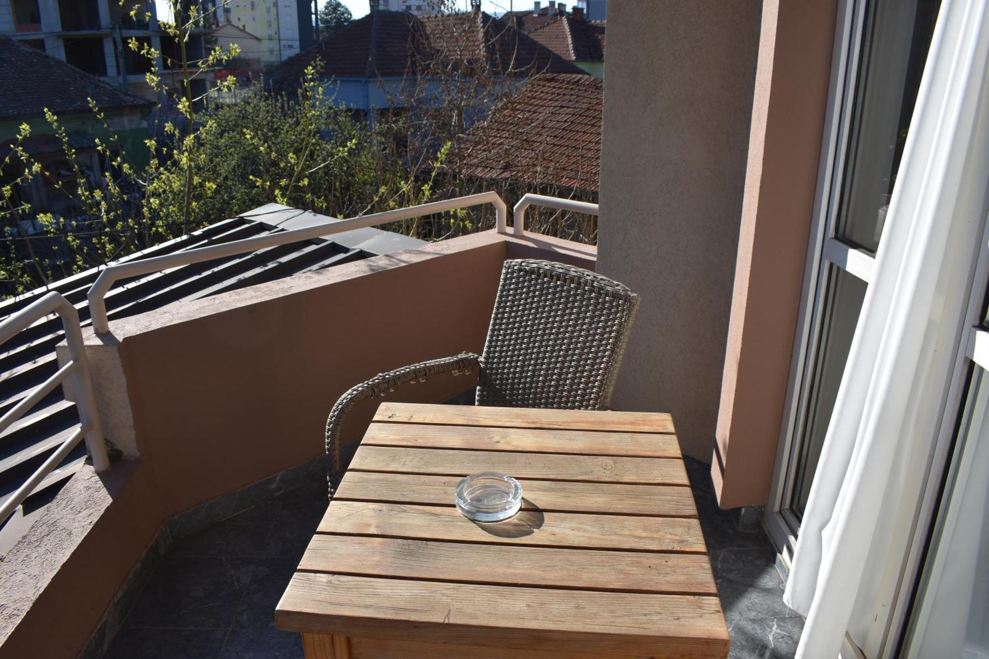 Garni Hotel Lion Jagodina Exteriör bild